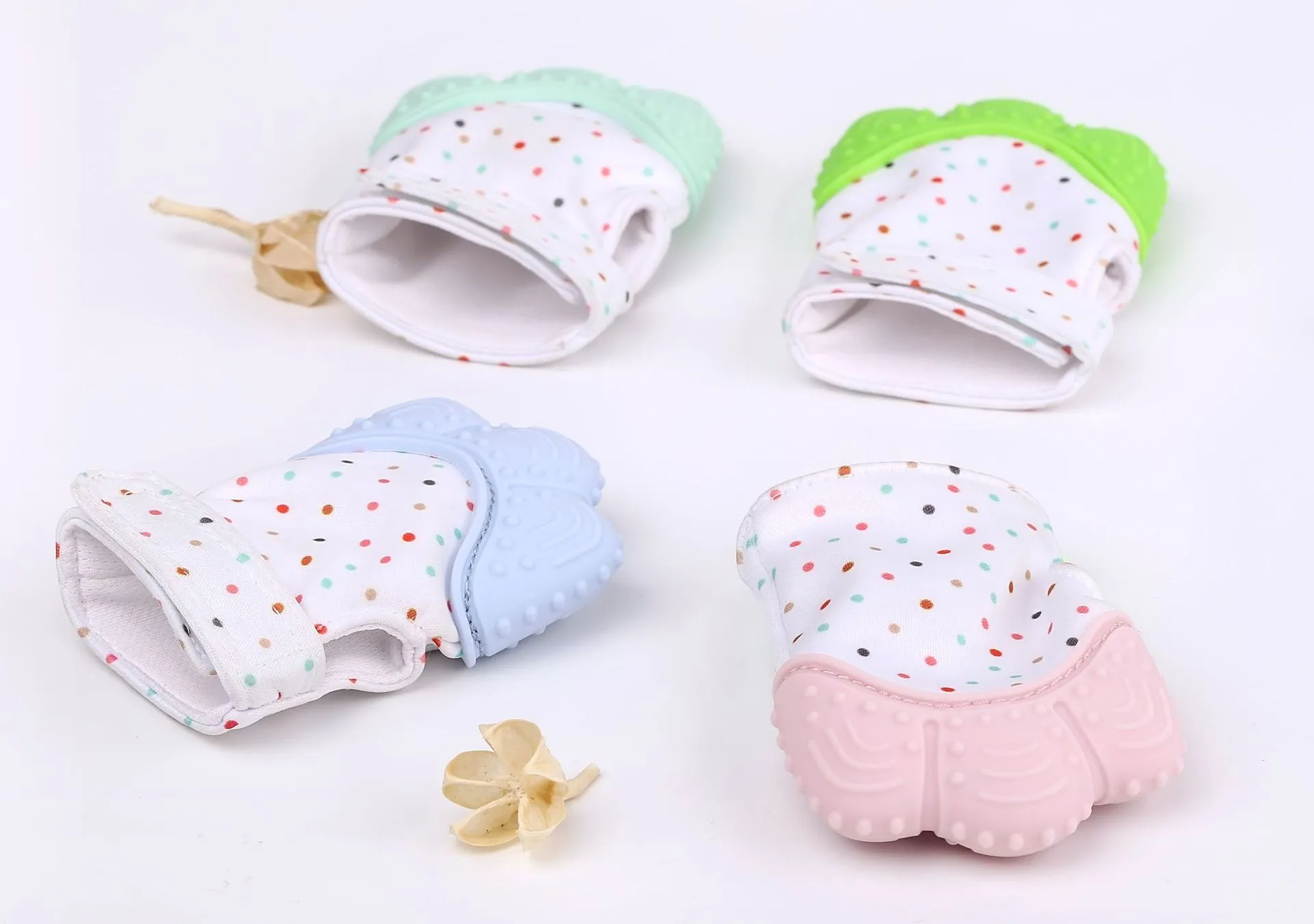 Silicone Baby Mitts Ząbkowanie Mitten Rękawiczki Ząbkowanie Ząbkowanie Noworodka Nawonstwa Koraliki Koraliki Niemowlę BPA Bezpłatne Dźwięki Dźwięki Xmas Prezent A8235