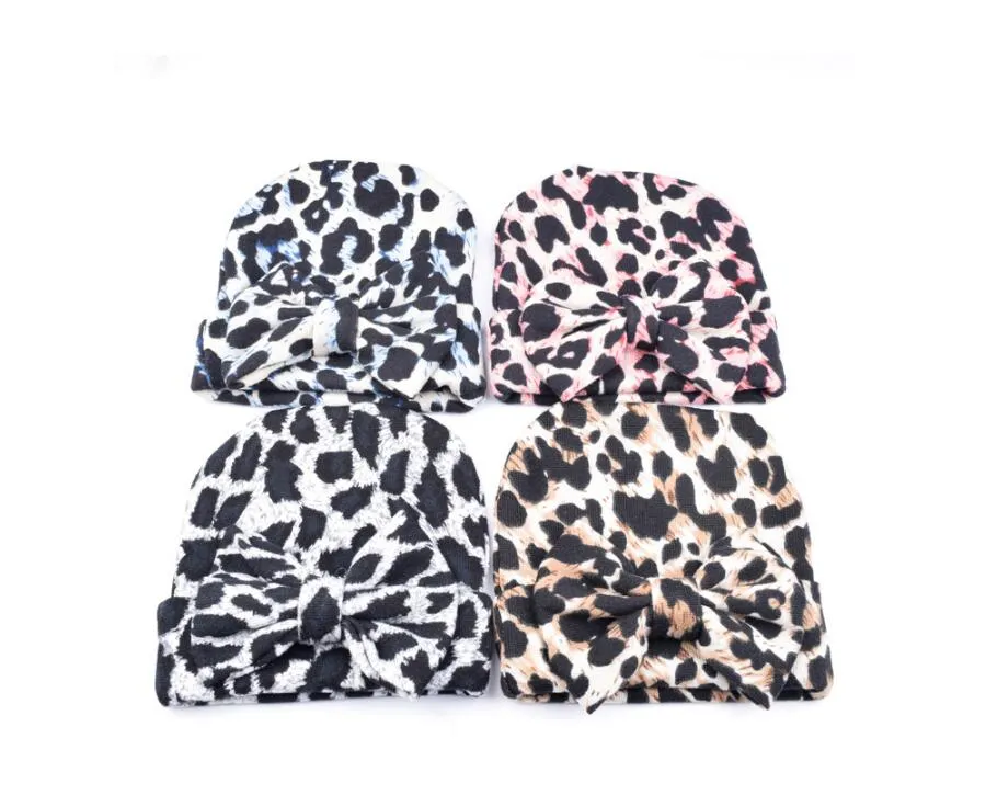 Classic Print Leopard Stickad bomull Hatt Mössor med Bow Crochet Koreanska Stil Vinter Varm Kepsar För Nyfödd Småbarn Baby