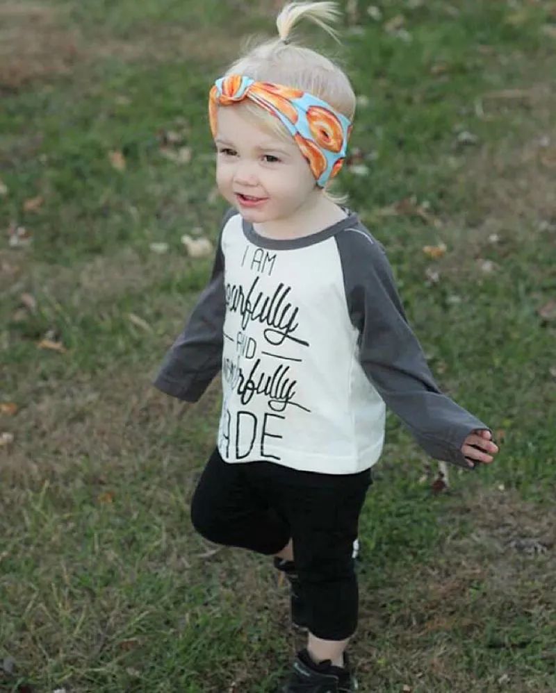 Yeni Bebek Kız Pamuk T-shirt Çocuk Mektuplar Üstleri Tee Çocuk Kız Uzun Kollu Tişörtleri 0799