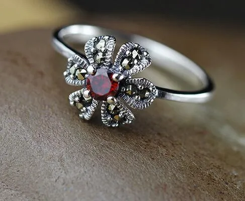 Vintage bloem ontwerp rode steen granaat echte sterling Thai zilver 925 sieraden vrouwelijke valentijnsdag geschenk 6 7 8 liefde ring vrouwen