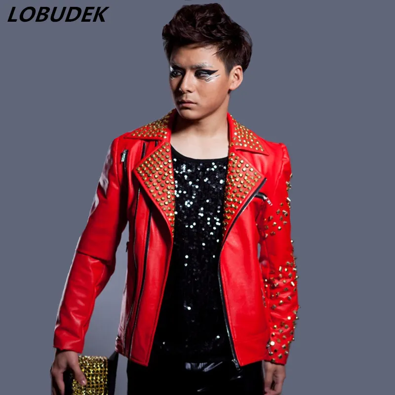高品質男性赤黒 Pu レザージャケットコート潮男性ナイトクラブバー DJ 歌手リベット上着ロックパンクダンスパフォーマンスステージ衣装