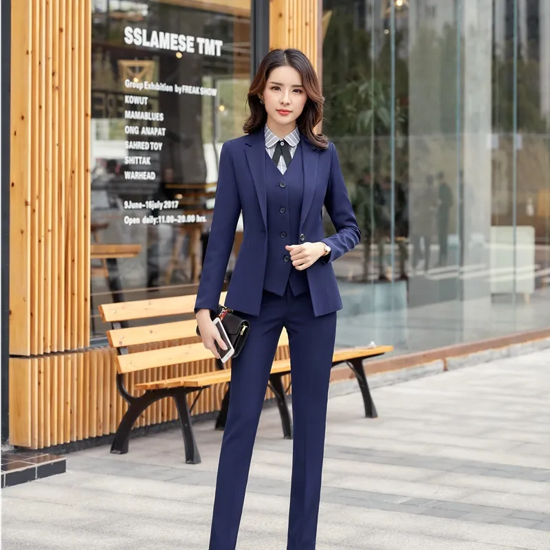 Ladies coat shop design 2017