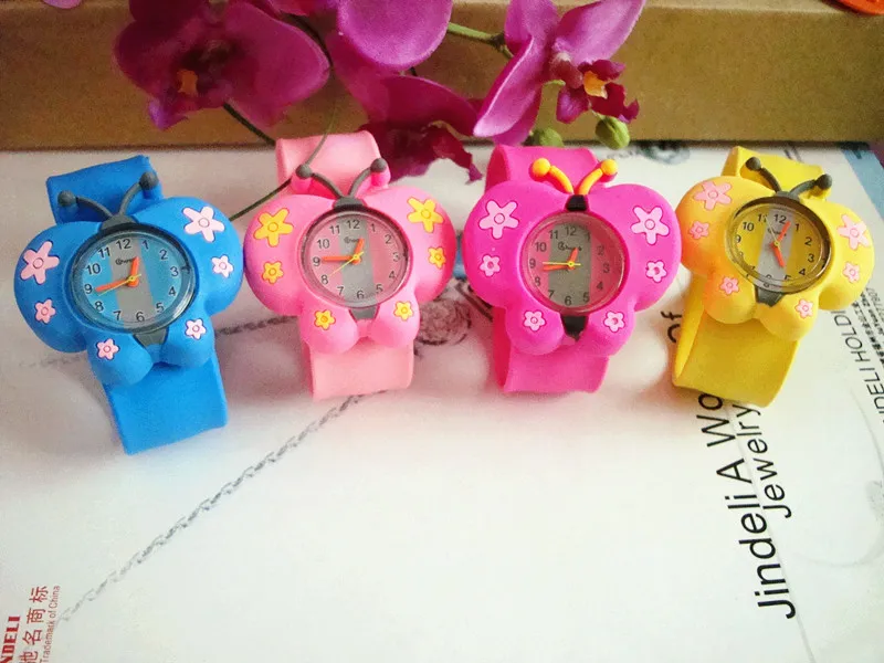 Barnklockor för Girl Boy Cartoon Brid Slap Baby Wrist Watch Silicone Jelly Children Sports Watch2177434