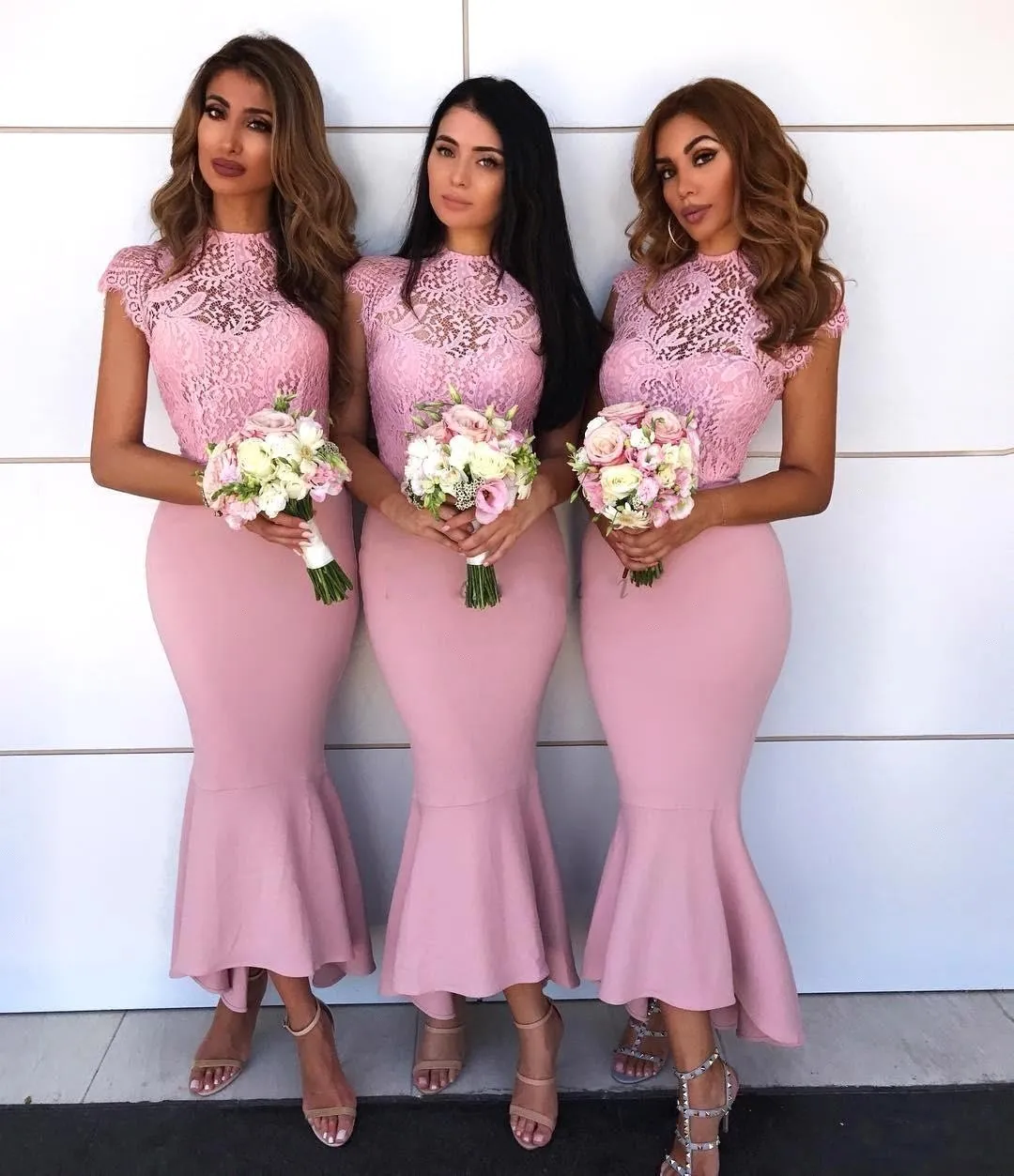 2018 Mermaid Baby Pink Bridesmaid Dresses Jewel Lace Applique Illusion Cap Sleeves High Low Tea Length Satin For Wedding Maid of Honor Gown