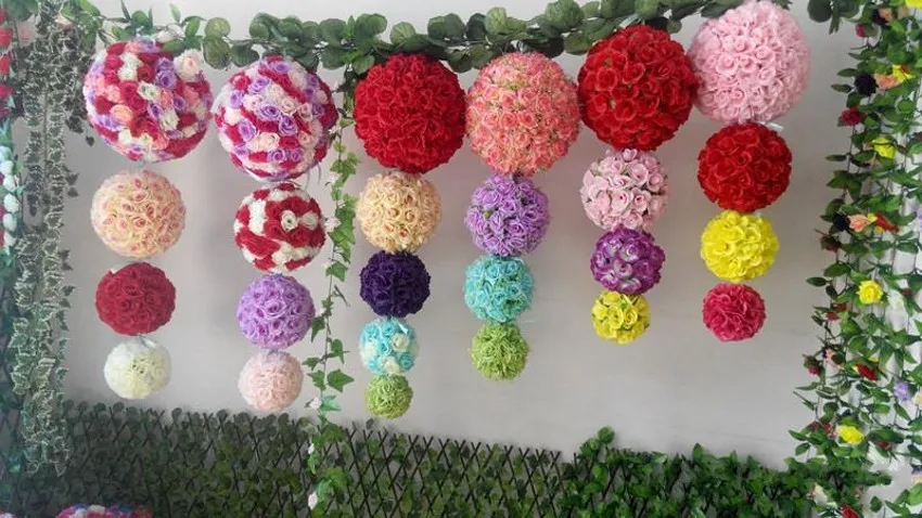 Beaucoup de couleurs Becautiful Artificielle Fleur De Soie Rose Boules De Mariage Pièce Maîtresse Pomander Bouquet Décorations De Fête Vente Chaude