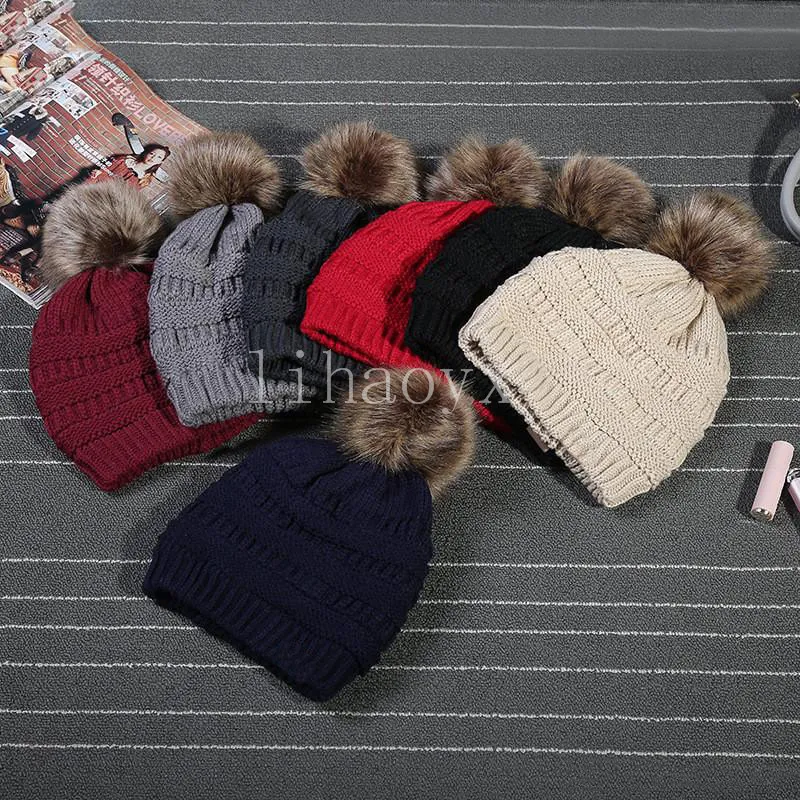 어린이 성인 여성용 두꺼운 따뜻한 겨울 모자 소프트 스트레치 케이블 니트 pom poms beanies 모자 여성용 skullies beanies 소녀 스키 모자