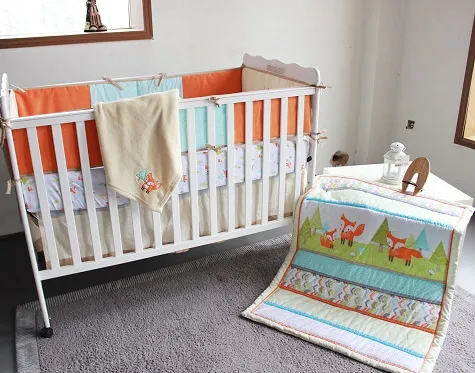 Fox top crib bedding