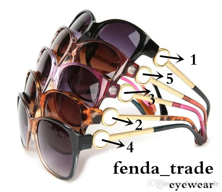 2018 marca Prezzo di fabbrica Occhiali da sole Vendita calda Moda Designer di marca Occhiali da sole donna Occhiali da sole Occhiali classici montatura grande Oculos 8101