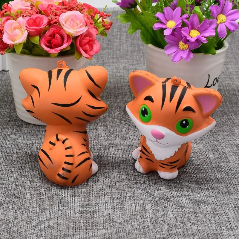 Juguetes para bebés Nuevas llegadas kawaii tigres blandos squeeze suave de curación lenta y divertida juguetes colgantes correas de teléfono decoración de Navidad regalos wh8738390