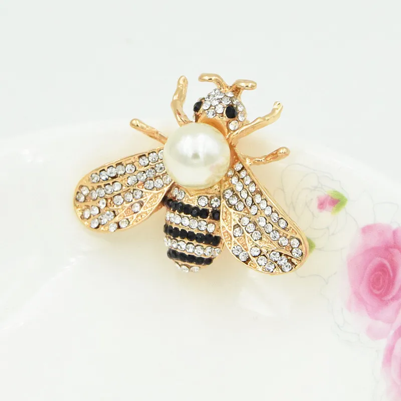 Fantaisie ton or superbes cristaux et perle d'imitation mignon abeille broche vente chaude belle abeille collier broche visuel femmes broches