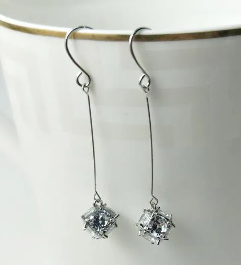 Boucles d'oreilles en zircon pour femmes, bijoux exquis, long bloc et cube brillant, mode classique exquise, nouvelle mode européenne et américaine