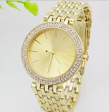2018 Luksusowy projekt Rose Gold Woman Diamentowe zegarki Eleganckie damskie sukienki stalowe paski składane Krysztowe Prezenty na rękę na rękę na 259h