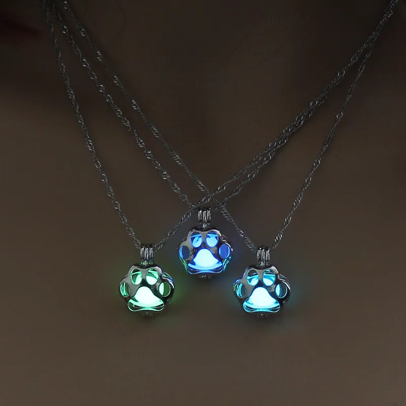 Glow In The Dark Necklace Metal Animal Pet Cat Dog Paw Pendant Necklaces Night luminous Light Accessories Chain Fashion jewelry