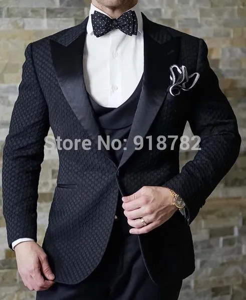 Beau noir gaufrage un bouton garçons d'honneur pic revers marié smokings mariage/bal/dîner homme Blazer (veste + pantalon + cravate + gilet)