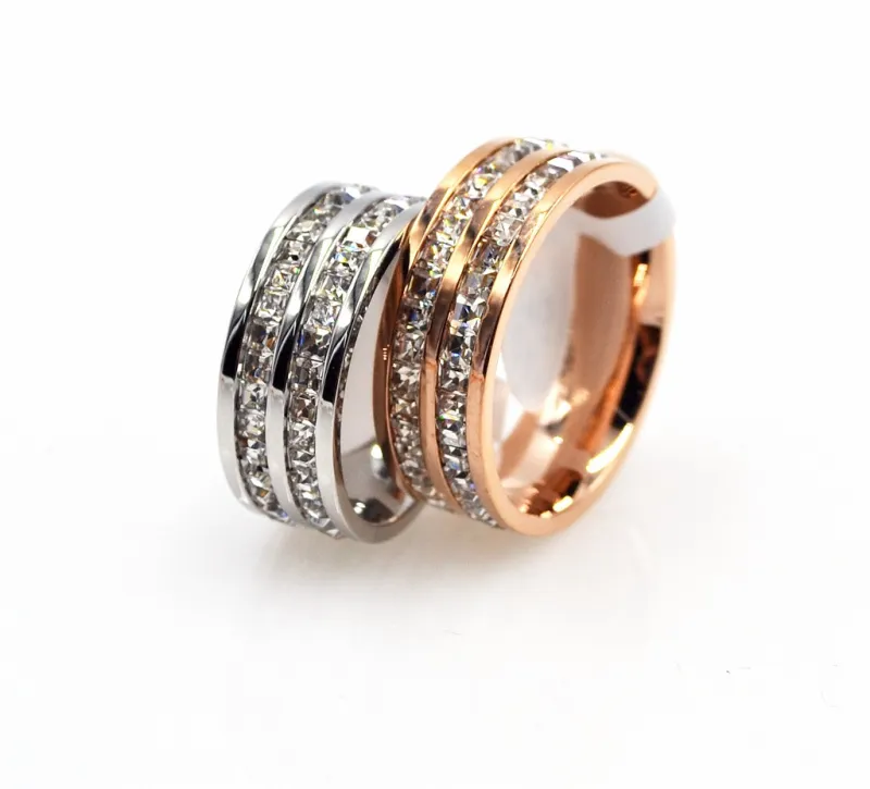 Bague en diamant léger en acier et titane argenté à la mode, bijoux en acier au titane, bague en diamant et diamant pour femme, bague en or rose à double rangée