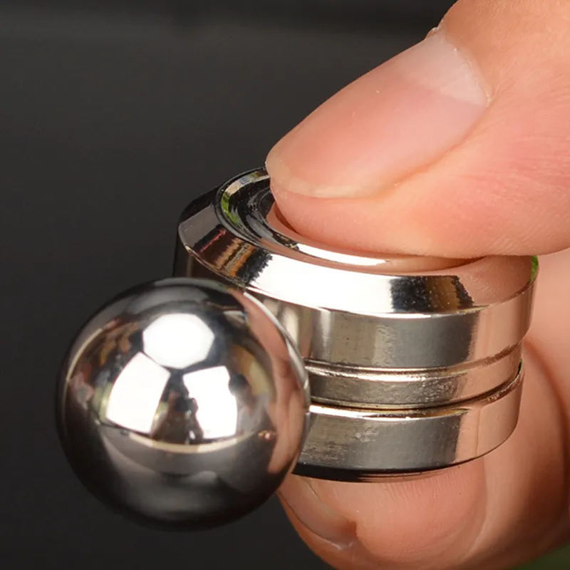 人工衛星Topspinnertoy Magnet fingertip Yoyo Ball Mini Metal Finger Yoyo Electropllating Puzzle Toys Magic Yoyo4440203