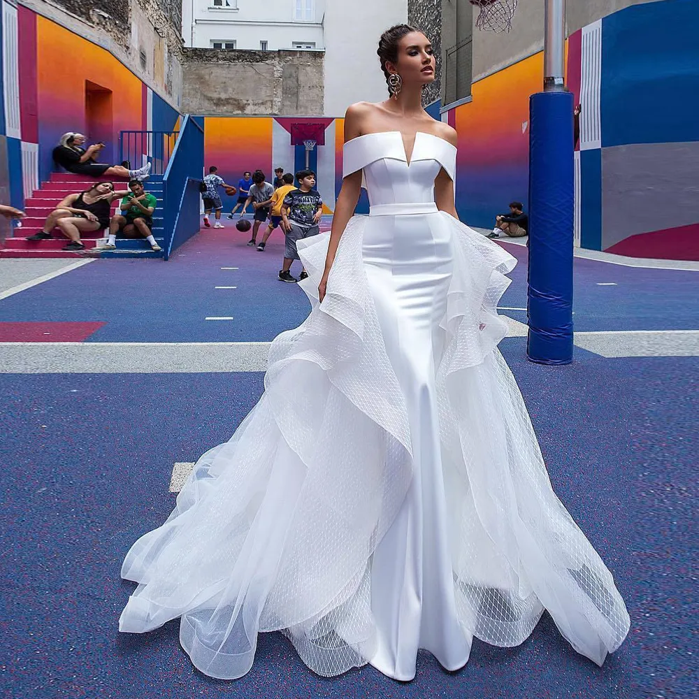 Impresionante tren desmontable blanco vestidos de novia fuera del hombro volantes en cascada satén vestido de novia tren de barrido capilla vestido de novia