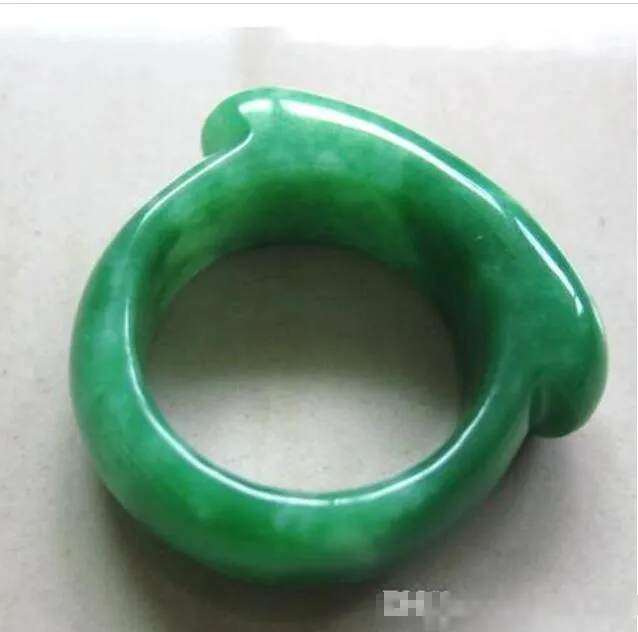 2017 NEUES Modell Echtstein smaragdgrüne Jade Handgravur Ringe Großhandel und Einzelhandel kostenloser Versand bester Ring