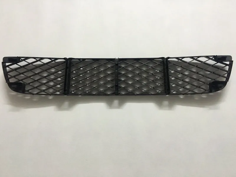 Front Bumper Mesh Lower Radiator Grille Family under Grille för Mazda 323 Familia BJ 2000 B30D-50-1T1