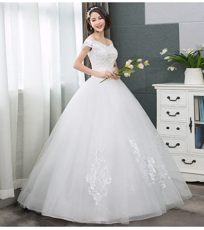 Vintage Lace-Up short sleeve wedding dress with Small Shoulder and V-Neck - Elegant Bridal Gown in Plus Size (Real Photo)