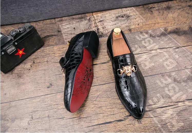 2021 nouveau style de luxe italien mode hommes chaussures habillées en cuir chaussures de mariage bureau d'affaires appartements décontracté fête conduite chaussures M670