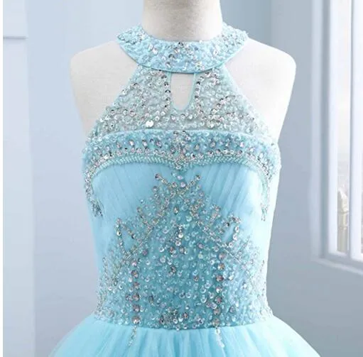 Abiti da spettacolo ragazze blu royal Halter economici lunghi 2018 Strass di cristallo di lusso in rilievo Una linea di tulle buco della serratura sul retro abiti ragazze di fiori