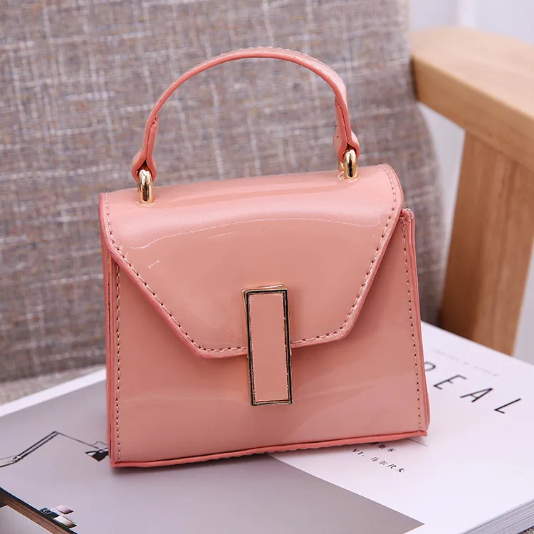 Dzieci Dziewczyny Torebka Hurtownie Quality Złote Łańcuchy Księżniczka Torba Cukierka Messenger Torba Cross Body PU Pocket Satchel Torebka Dzieci Prezenty