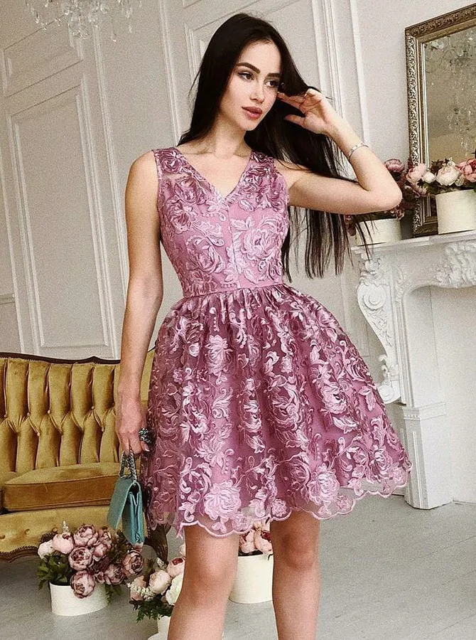 Cheap Lace Short Homecoming Dresses for Juniors V Neck Plus Size Prom Gowns A Line Custom Made Tail Party Dress