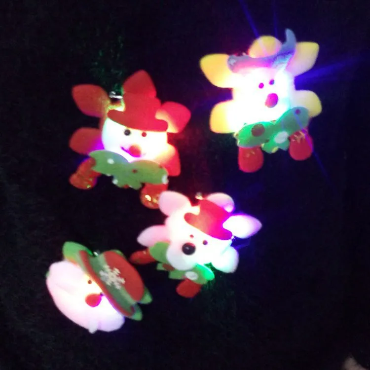 조명이있는 크리스마스 직물 빛나는 브로치 산타 눈사람 어린이 휴일 장식 선물 크리스마스 LED 격찬 장난감