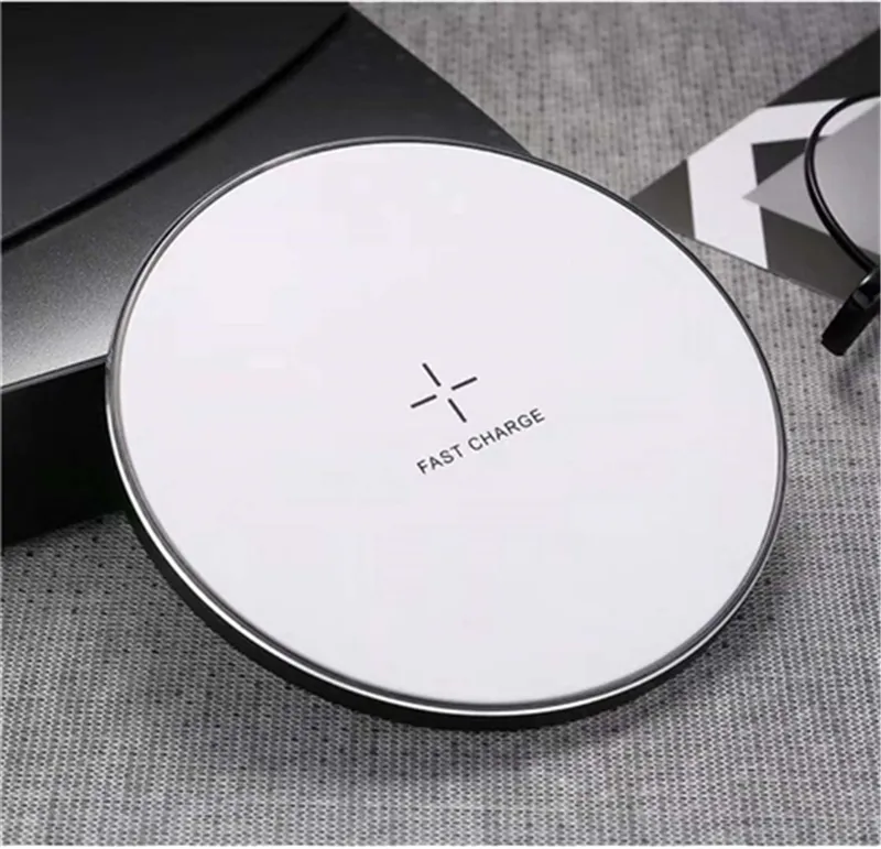 Nuovo design Fast Charger Caricabatterie wireless in lega di alluminio senza fili con cavo USB iphone X 8 Samsung Galaxy S9 S8 plus Nota goophone