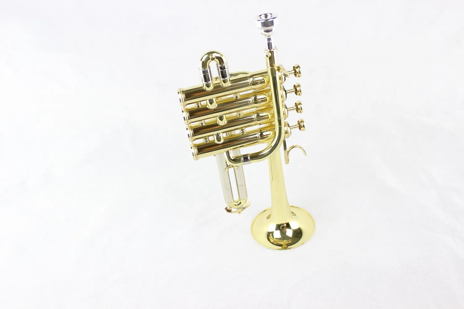 Margewate de haute qualité Piccolo Trumpet BB Tone B Corps plate à carrosserie or Instrument de musique professionnel plaqué Trumpet avec Muckpie2981793