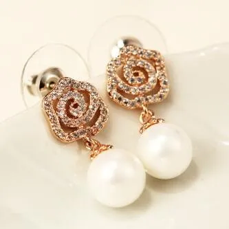 Vente chaude Rose Plaqué Or Fleur Boucles D'oreilles Coréenne Perle Dangle Boucles D'oreilles De Mode Cristal Boucles D'oreilles Vintage Bijoux Accessoires