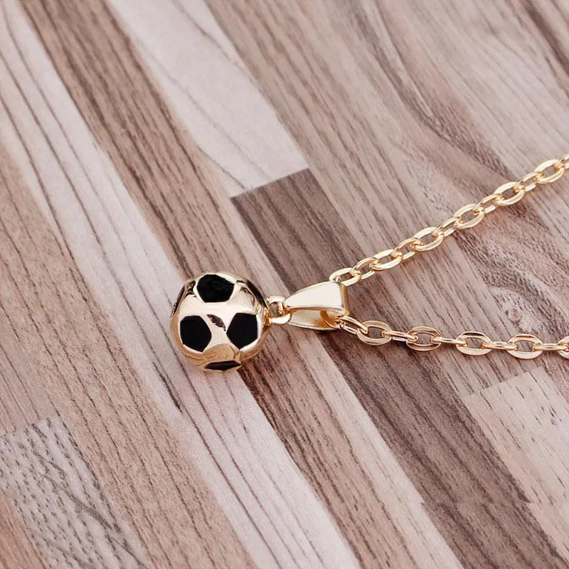 Wholesale New Fashion Football Charm Pendants Necklaces Personalized Sports Team Gift Jewelry for Boys 