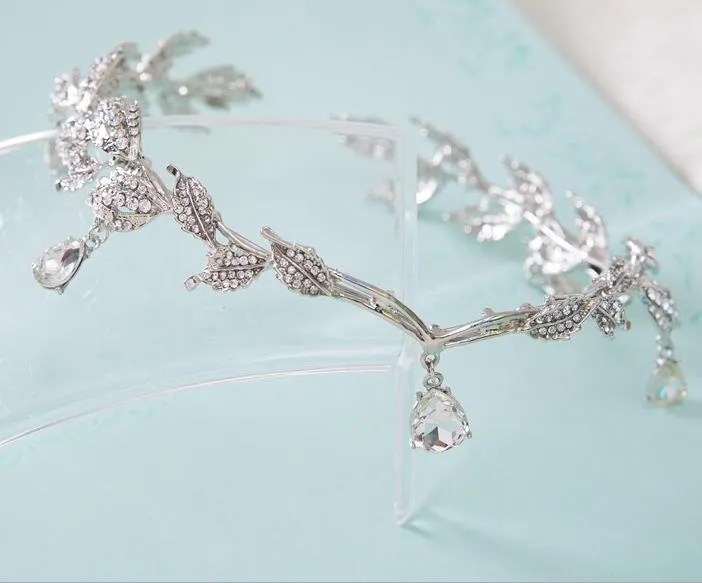 The bride frontlet Diamond Wedding Tiara Crown Diamond Pendant eyebrows bride jewelry3666015