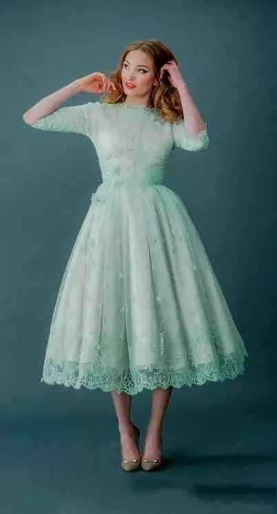 2019 elegant billig mintgrön bröllopsklänningar spets kricka längd med halv långa ärmar v Baklösa plus storlek Modest Garden Bridal Party Gowns