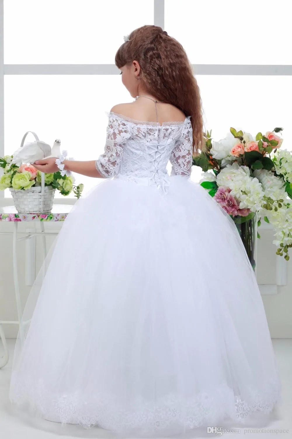 Lovely Sleeveless Beaded Tulle Flower Girl Dresses