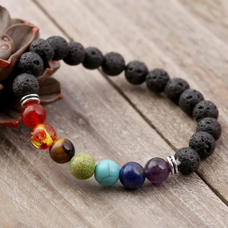 Bracciale Yoga in pietra lavica naturale 7 Chakra Bracciali di roccia vulcanica nera Braccialetto di perline di equilibrio curativo Braccialetto di perline di preghiera Reiki Buddha