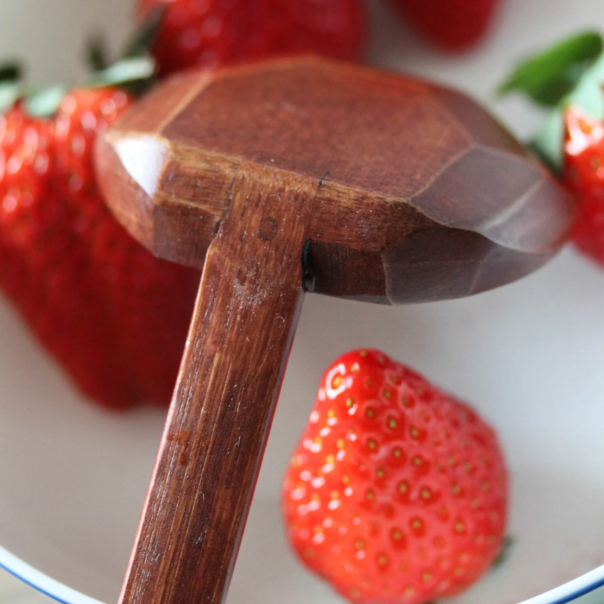 spedizione veloce Nuove stoviglie in legno Cucchiaio da zuppa di tartaruga Ramen giapponese in legno Colino a manico lungo Cucchiaio pentola calda pratico e resistente