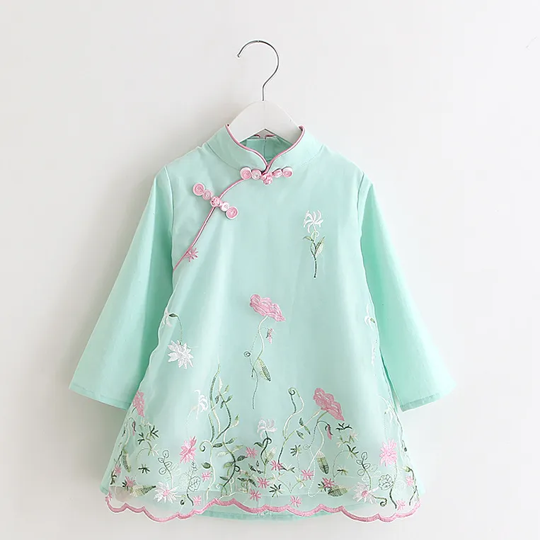 Mode baby klänning 2018 nyaste kinesiska cheongsam toddler barn baby tjejer kläder långärmad tjejer broderi klänningar söt baby kläder