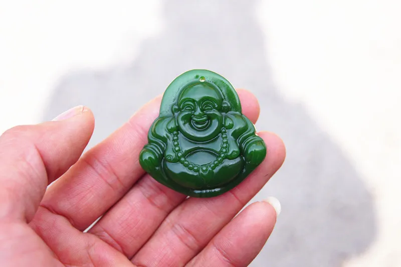 무료 배송 - 아름다운 (외부 몽골) emerald maitreya (부적). 손으로 조각 한 목걸이 펜던트.