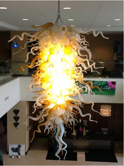 Lampy Współczesne oświetlenie artystyczne 110/220v AC Led Splendid dmuchanego szklanego żyrandola do dekoracji Foyer hotelu