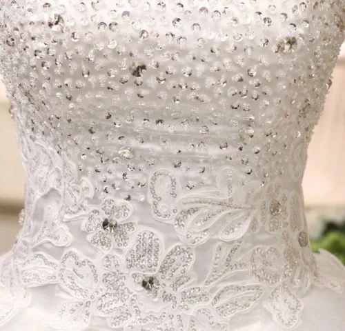 2020 Crystal Lace Ball Gown Bröllopsklänningar med Appliques Beading Sequins Bow Lace Up Plus Size Bridal Gowns Vestido de Novia BW09