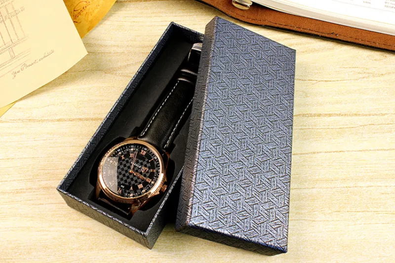 2018 heißer Verkauf Exquisite Lange Uhrenbox EVA Gestanzte Karte Uhrenbox Universal Uhr Geschenkbox