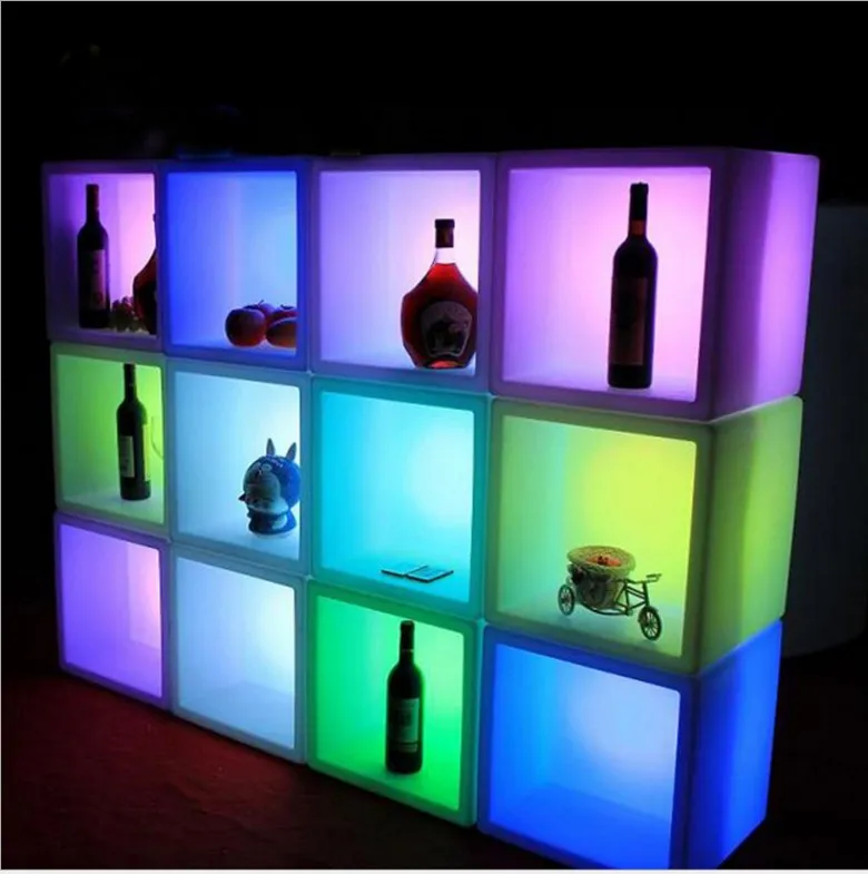 Acrylic 400x400x400mm RGB LED-ijs Wijndozen LED-kastlicht met afstandsbediening en oplader LED-wijnkasten voor het plaatsen van fles anderen
