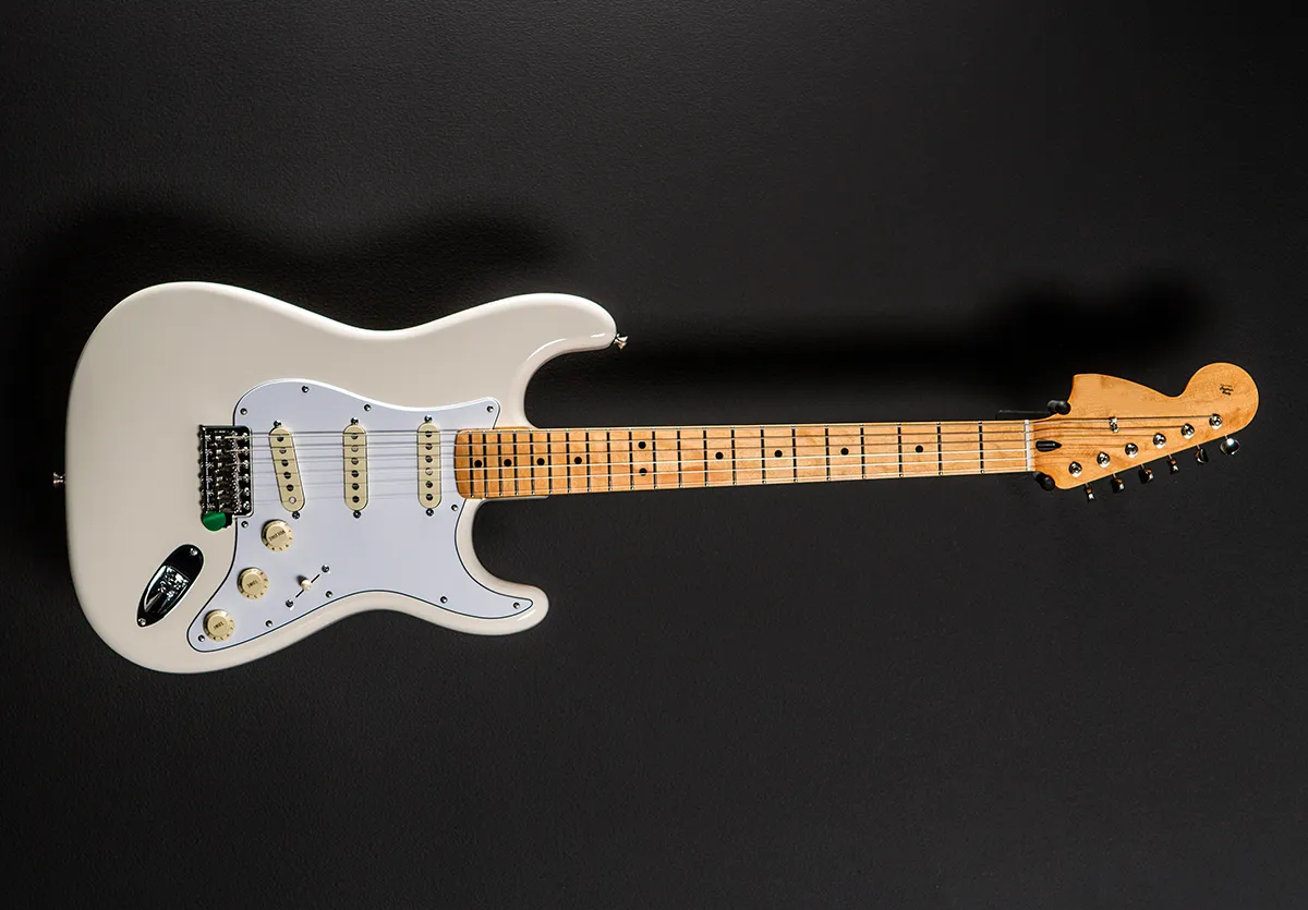 Custom Shop 70's Jimi Hendrix Olympic White ST Guitare électrique Manche en érable Incrustation de points, Plaque de cou gravée spéciale