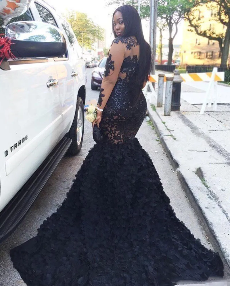 Sexy Illusion Mermaid Evening Prom Dresses Long Sleeves Appliques Sheer Neckline Black Girls Formal Dresses Evening Wear African Plus Size