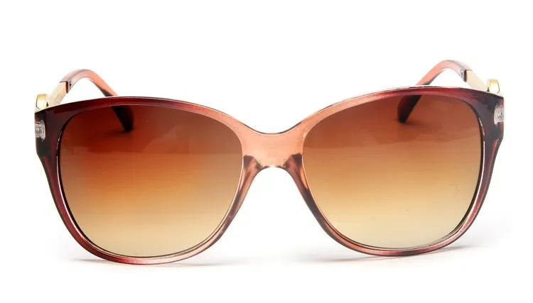 2018 marca Prezzo di fabbrica Occhiali da sole Vendita calda Moda Designer di marca Occhiali da sole donna Occhiali da sole Occhiali classici montatura grande Oculos 8101