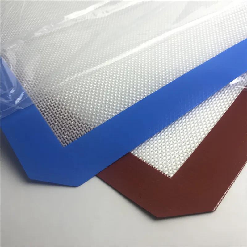 Red Blue Silicone Mat with Hookah 42cm x 29cm XXL Non-Stick Plastic Wax Oil Dab Dinng Tale Baking Mats for Glass Smoking Water Pipes