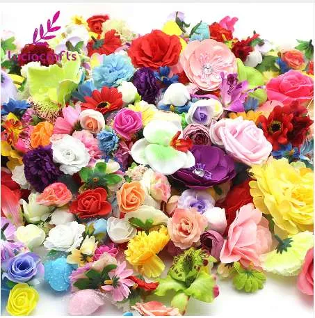 ルチア工芸品50g /ロット、約35ピースのランダム混合カラーサイズの人工花の頭の結婚披露宴Diyの装飾品027017072
