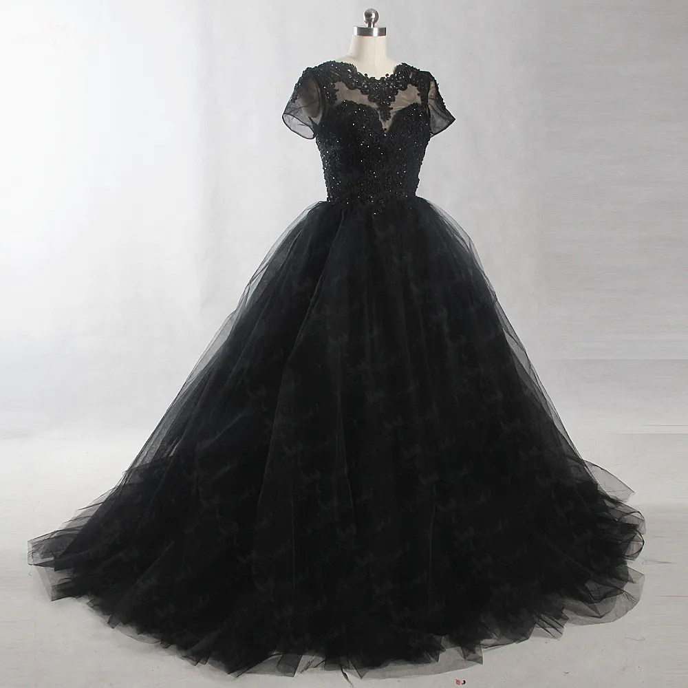 Abito da sposa nero sexy 2018 con maniche corte Tulle Sheer Neck Stile gioiello Abito da ballo Corte dei treni Abiti da sposa con paillettes in rilievo economici